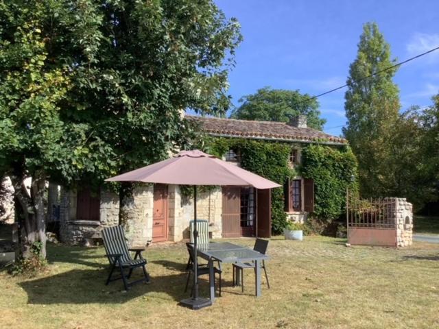 Traditional Charentais Cottage In Countryside 25 Minutes From Royan Balanzac Εξωτερικό φωτογραφία